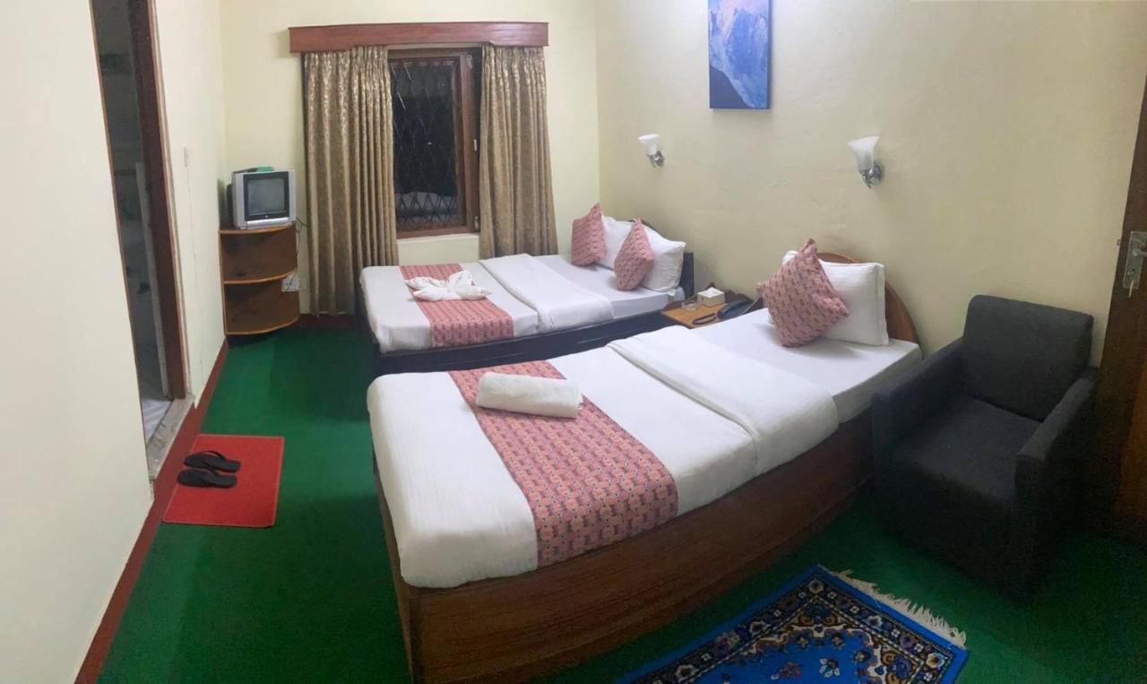 Hotel Blue Magnet Pokhara Exterior photo